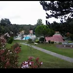 Charmante Maisonnette Dans Avec Piscine Holiday home Meschers-sur-Gironde