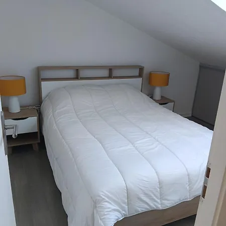 Holiday home Charmante Maisonnette Dans Avec Piscine *