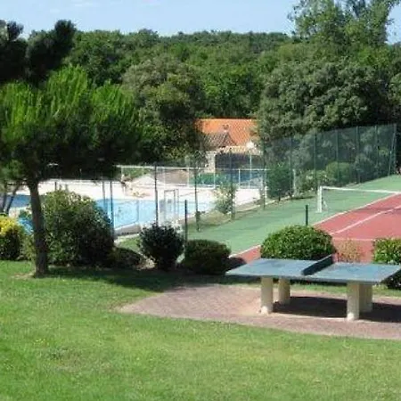 Charmante Maisonnette Dans Avec Piscine * 메쉐르-수르-지롱드